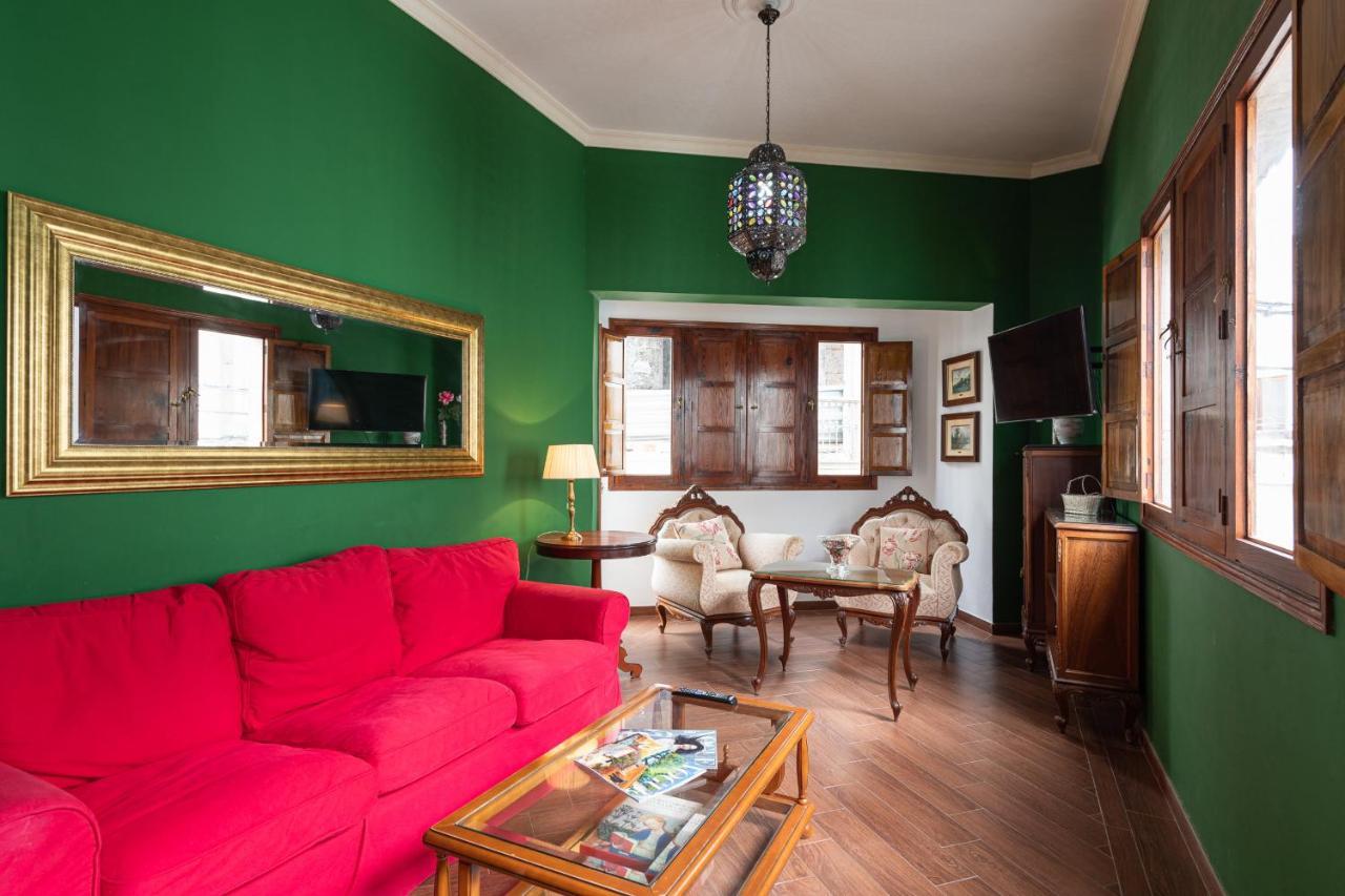 Homeforguest New Duplex With Rooftop Next To Arucas Cathedral Exterior foto
